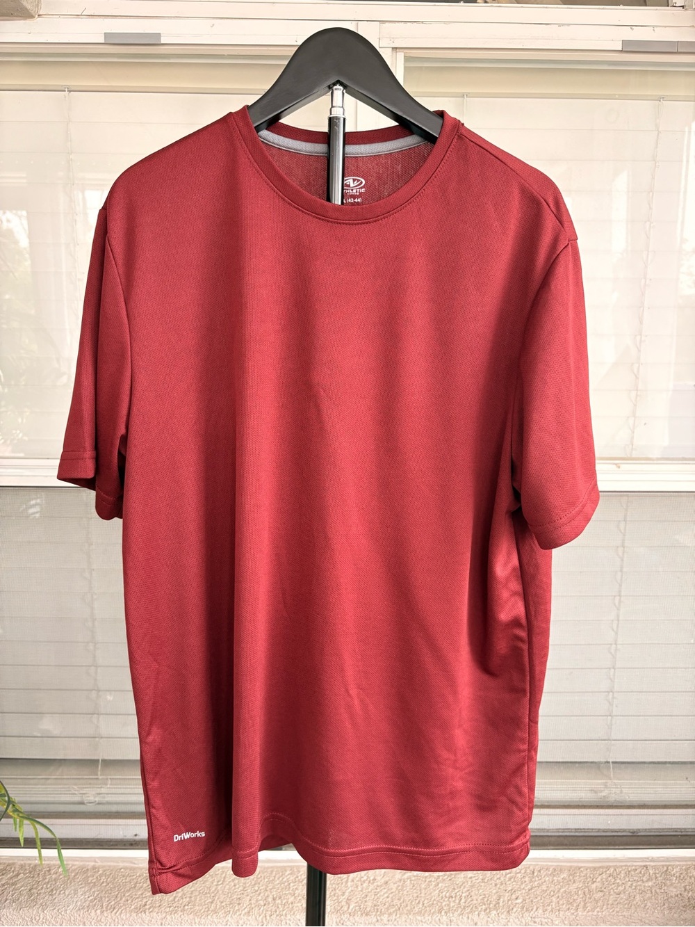 Athletic Works Men's Short Sleeve Crew Neck Shirt - Red